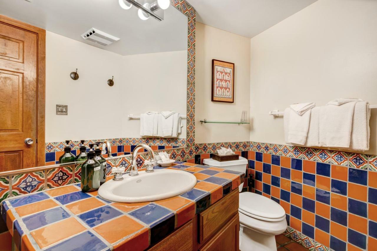 Queen Room with Patio - Pet-Friendly